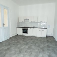 Pronájem zděného bytu 3+kk, 86,5 m2, s balkonem, Lannova třída,  Č. Budějovice